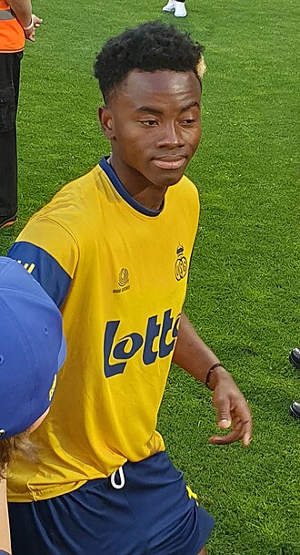 Simon Adingra 사진